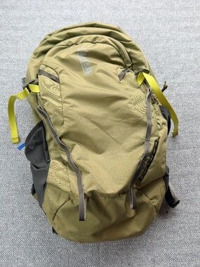 OSPREY - Olive Green Daypack Backpack